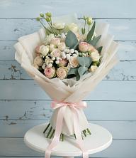 Букет цветов из:  Розы и Лизиантусы в Бире