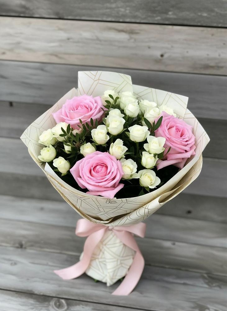 Букет цветов из: Розы в Бире