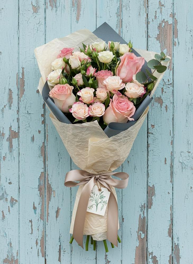 Букет цветов из: Розы в Бире