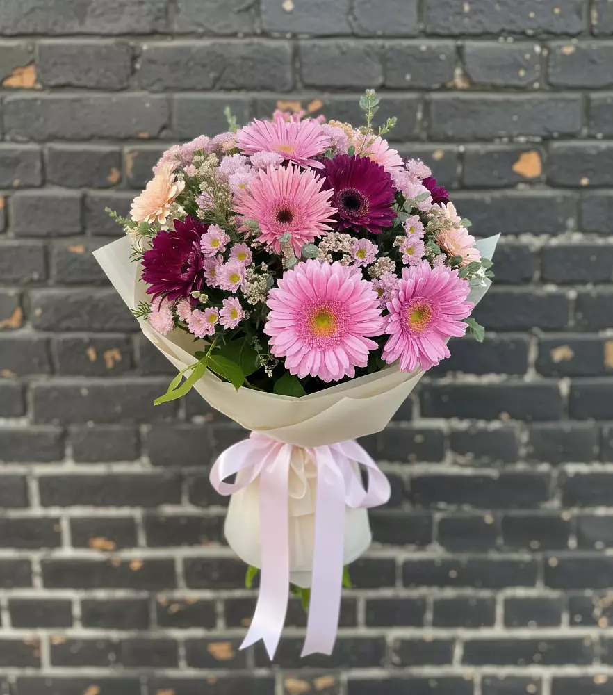 Букет цветов из: Герберы и Хризантемы в Бире