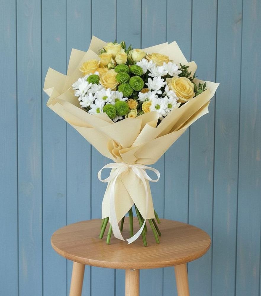 Букет цветов из: Хризантемы и Розы в Бире