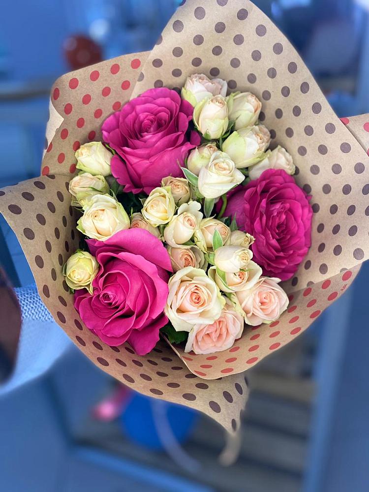 Букет цветов из: Розы в Бире