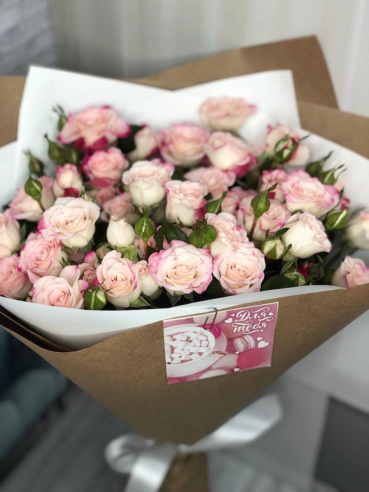 Букет цветов из: Розы в Бире