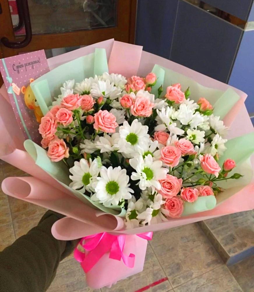 Букет цветов из: Розы и Хризантемы в Бире