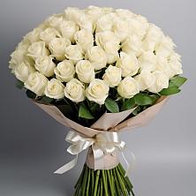 Букет 101 беля роза Белоснежка в Бире
