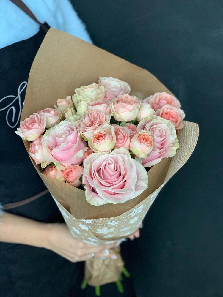 Букет цветов из: Хризантемы и Розы в Бире