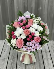 Букет цветов из:  Альстромерии, Гвоздики, Розы и Хризантемы в Бире