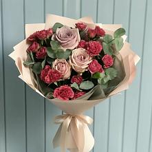 Букет цветов из:  Гвоздики и Розы #REPLACE_PRED# Бире