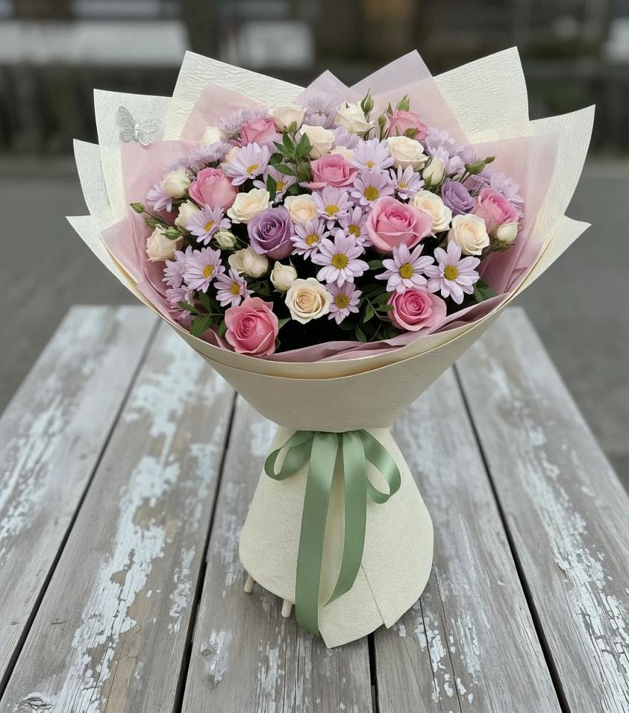 Букет цветов из: Розы и Хризантемы в Бире