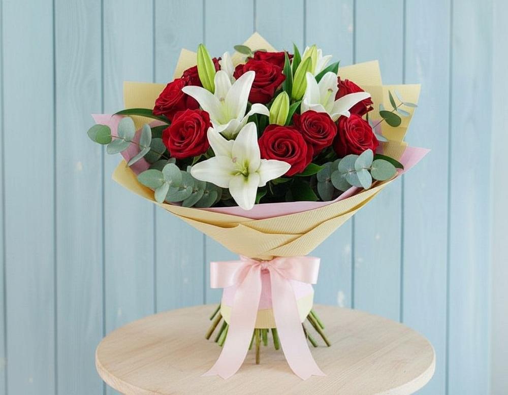 Букет цветов из: Лилии и Розы в Бире